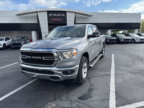 Used 2022 RAM 1500 Big Horn AWD/4WD image 3