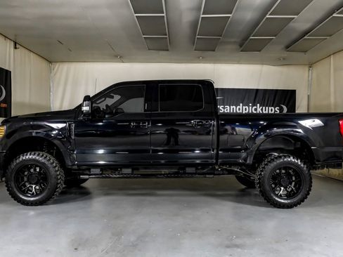 Used 2019 Ford F250 Lariat w/ Lariat Ultimate Package image 12