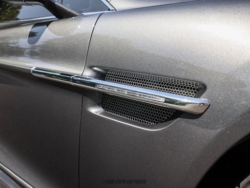 Used 2015 Aston Martin Vanquish Coupe RWD image 73