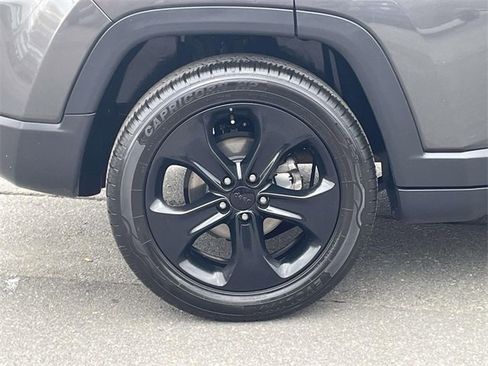 Used 2021 Jeep Compass Latitude image 7