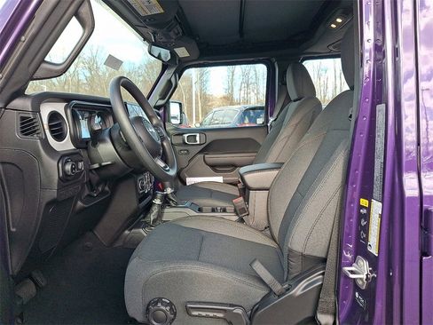 New 2026 Jeep Gladiator Sport image 8