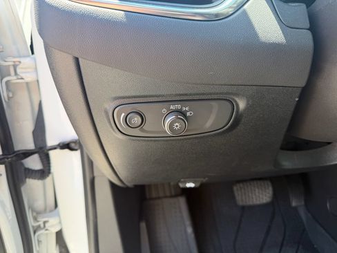 Used 2024 Chevrolet Equinox LT w/ LPO, Floor Liner Package AWD/4WD image 18