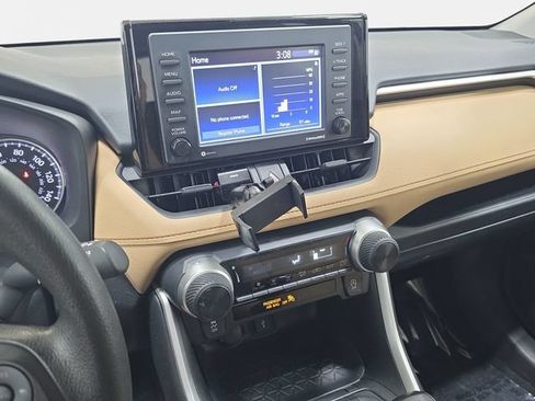 Used 2022 Toyota RAV4 LE AWD/4WD image 20