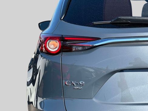 Used 2023 MAZDA CX-9 Carbon Edition image 11
