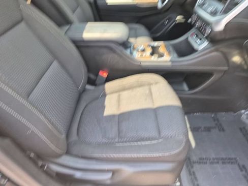 Used 2023 GMC Acadia SLE w/ Driver Convenience Package AWD/4WD image 31