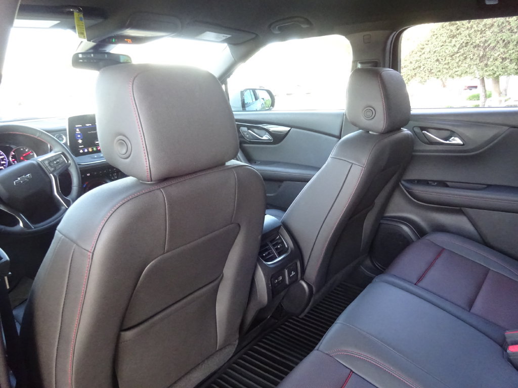 Certified 2025 Chevrolet Blazer RS w/ Enhanced Convenience Package AWD/4WD image 19