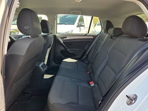 Used 2017 Volkswagen Golf S FWD image 19