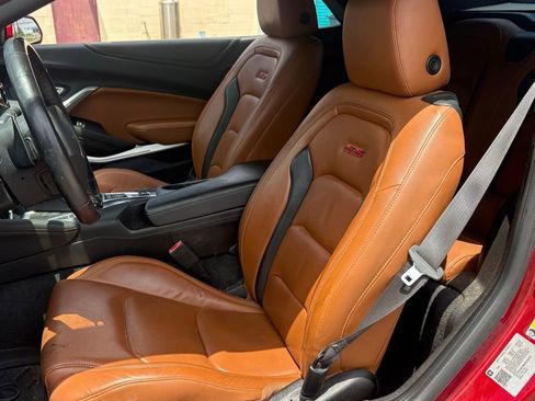 Used 2019 Chevrolet Camaro SS RWD image 9