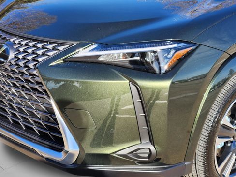 New 2026 Lexus UX 300h FWD image 5