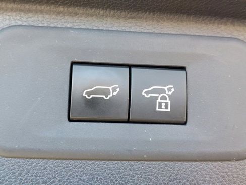 Used 2025 Toyota Grand Highlander XLE image 37