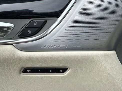 Certified 2023 Cadillac XT6 Premium Luxury image 17