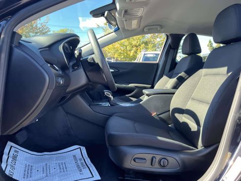 Used 2022 Chevrolet Malibu LT image 11