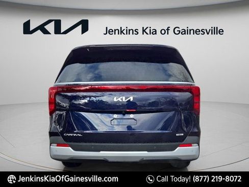 New 2026 Kia Carnival EX image 6