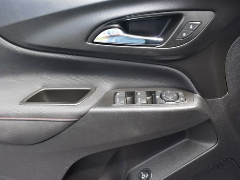 Used 2022 Chevrolet Equinox RS w/ Infotainment Package AWD/4WD image 18