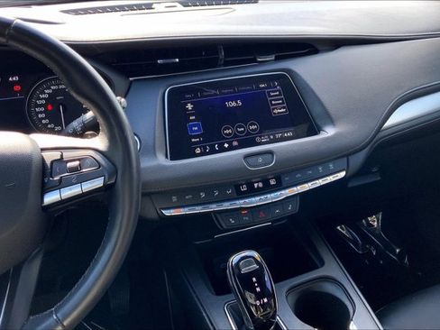 Used 2023 Cadillac XT4 Premium Luxury w/ Technology Package AWD/4WD image 5