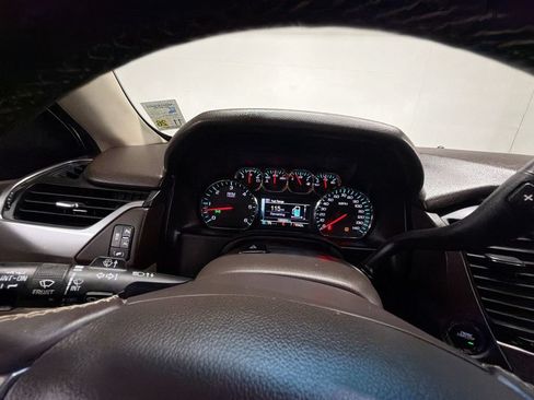 Used 2017 Chevrolet Tahoe Premier RWD image 11