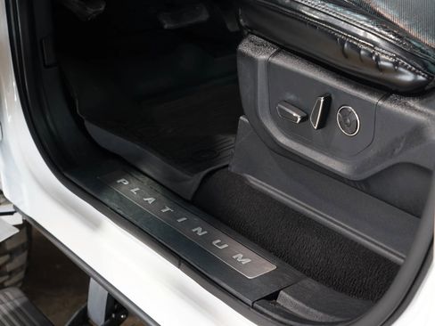 Used 2020 Ford F350 Platinum w/ FX4 Off-Road Package image 29