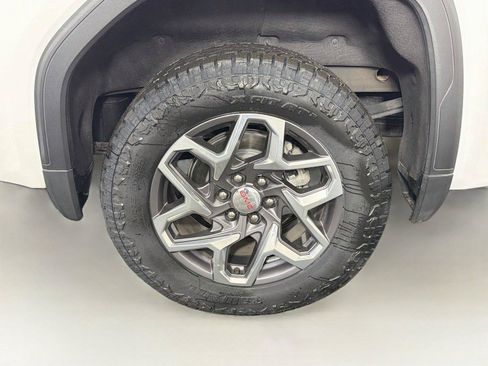 Used 2023 GMC Sierra 1500 SLT w/ SLT Premium Plus Package AWD/4WD image 36