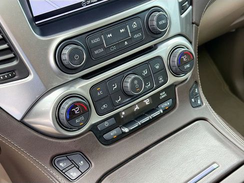 Used 2018 Chevrolet Tahoe Premier RWD image 16
