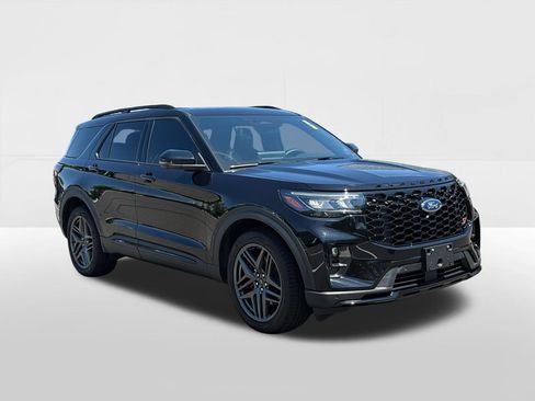 Used 2026 Ford Explorer ST w/ Sun And Sound Package AWD/4WD image 2