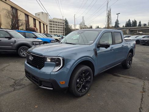 New 2026 Ford Maverick Lariat w/ Black Appearance Package image 1