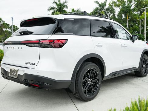 New 2026 INFINITI QX60 Sport w/ Dark Cargo Package image 22