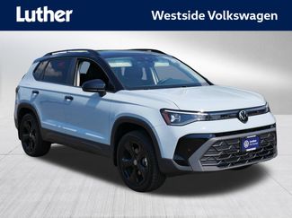 Certified 2025 Volkswagen Taos SE AWD/4WD video 1