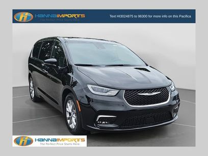 Used 2026 Chrysler Pacifica Limited