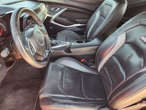 Used 2016 Chevrolet Camaro SS image 17