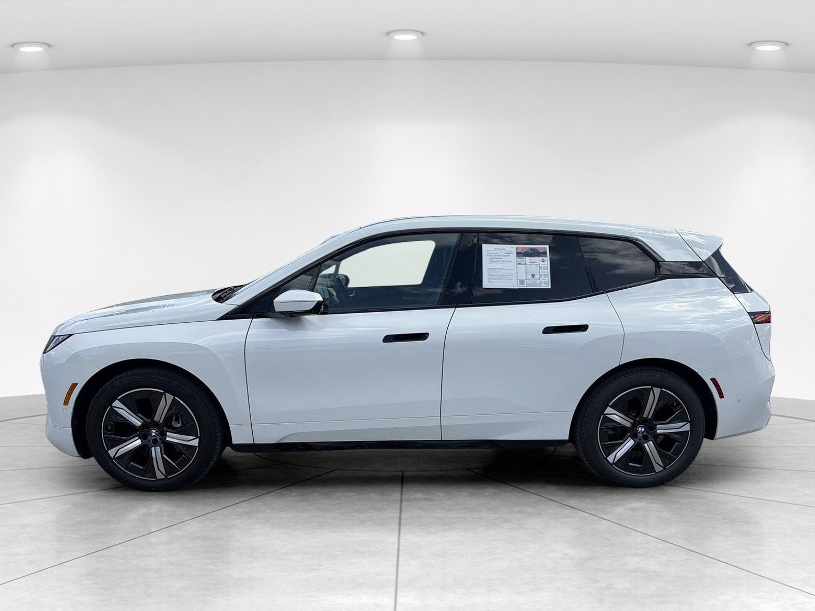Certified 2026 BMW iX xDrive45 w/ Premium Package AWD/4WD image 7