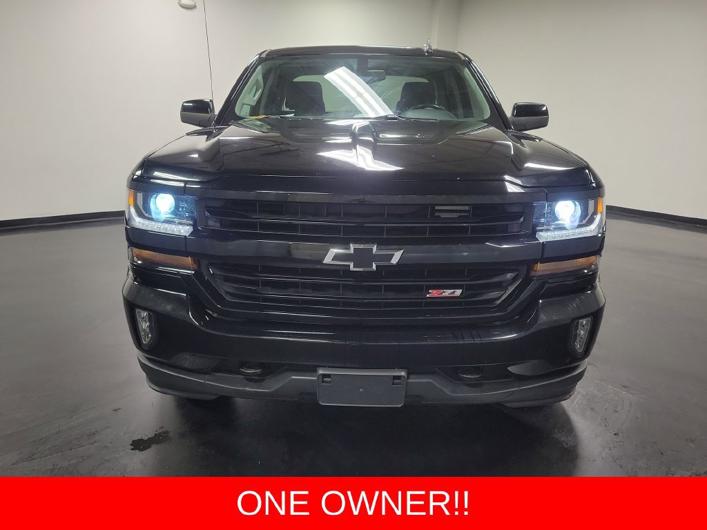Used 2018 Chevrolet Silverado 1500 LT w/ Midnight Edition AWD/4WD image 2
