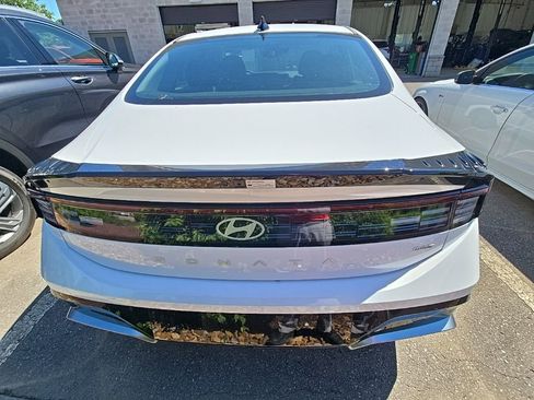 Certified 2025 Hyundai Sonata SEL AWD/4WD image 6