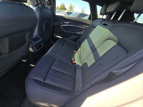 Used 2023 Audi e-tron Premium w/ Convenience Plus Package image 22