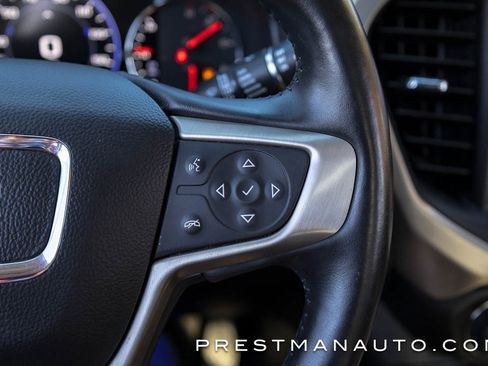 Used 2022 GMC Acadia Denali w/ Denali Ultimate Package image 27