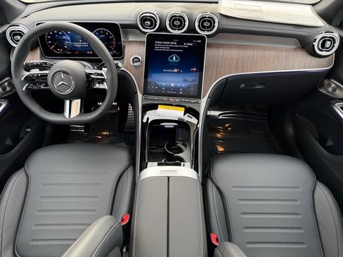 New 2026 Mercedes-Benz GLC 300 4MATIC image 12