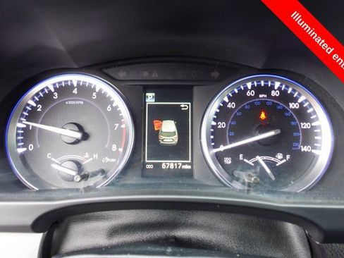 Certified 2018 Toyota Highlander SE image 18