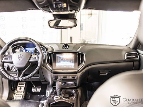 Used 2020 Maserati Ghibli image 34