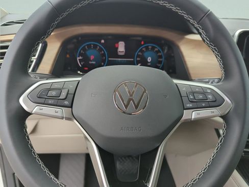 New 2026 Volkswagen Atlas SE image 39