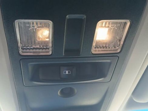 Used 2015 RAM 1500 Sport image 19