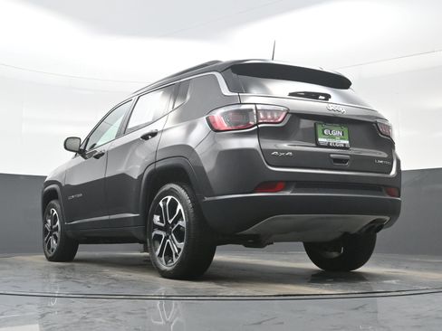 Used 2022 Jeep Compass Limited image 27