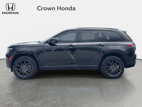 Used 2025 Jeep Grand Cherokee Summit AWD/4WD image 2
