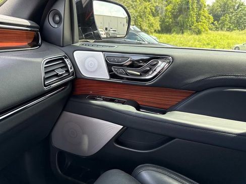 Certified 2024 Lincoln Navigator Reserve image 23