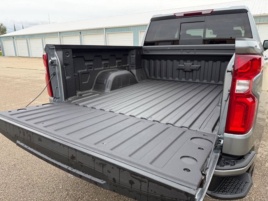 New 2026 Chevrolet Silverado 1500 RST w/ RST All Star Premium Package AWD/4WD image 14
