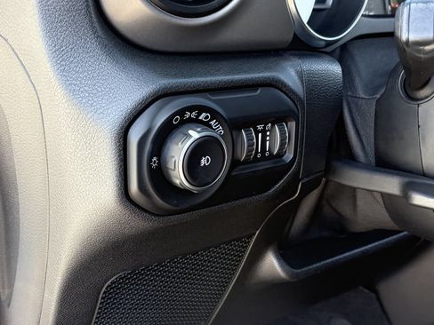 Used 2021 Jeep Wrangler Unlimited Sport w/ Sun And Sound Package AWD/4WD image 26