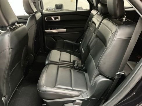Used 2023 Ford Explorer XLT w/ Equipment Group 202A image 14