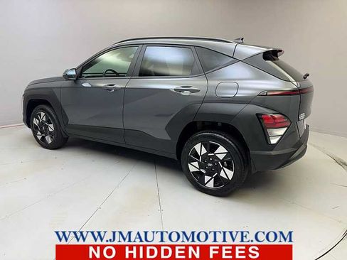 Used 2025 Hyundai Kona SEL AWD/4WD image 3