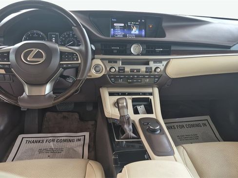 Used 2017 Lexus ES 350 w/ Premium Package image 24
