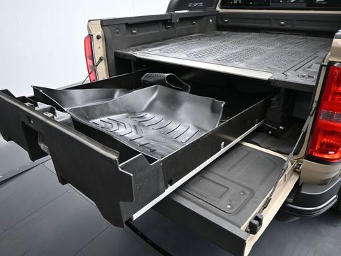 Used 2022 Chevrolet Colorado ZR2 w/ ZR2 Dusk Special Edition image 38