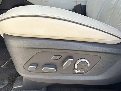 Used 2024 Hyundai Palisade Calligraphy FWD image 23