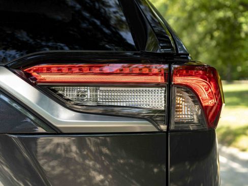 Used 2024 Toyota RAV4 XSE AWD/4WD image 13